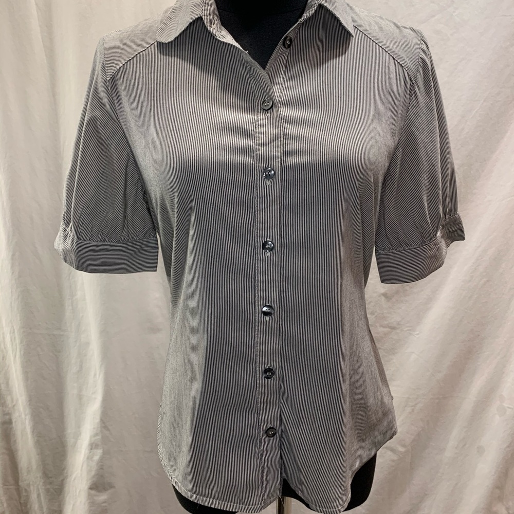 H&M short sleeve top